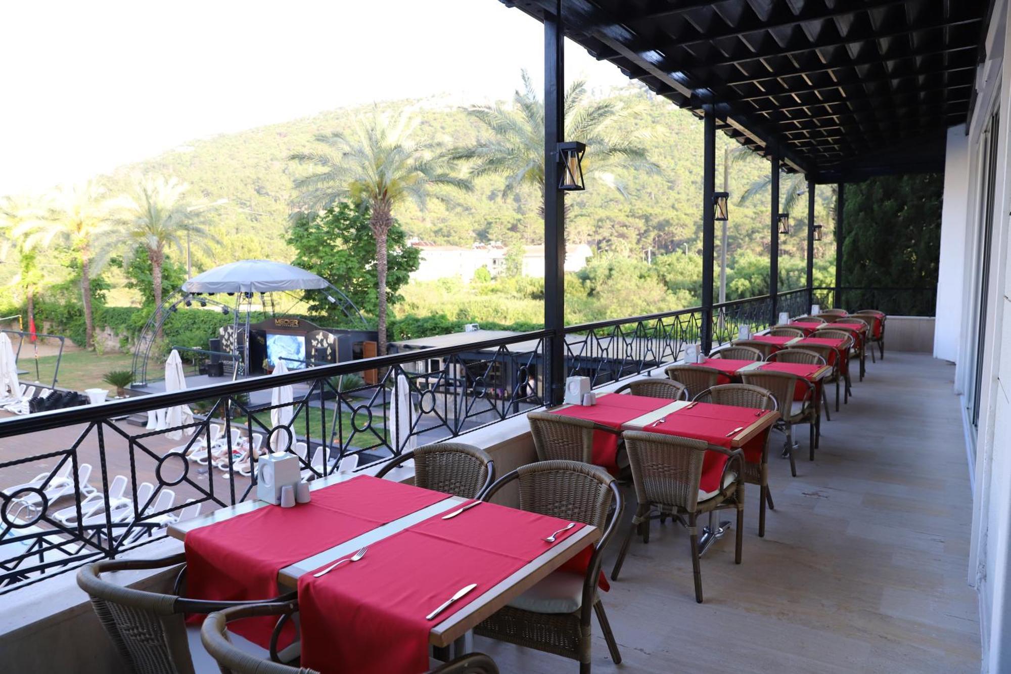 Meder Hotel 5*